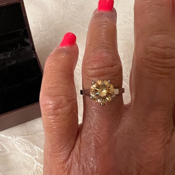 Certified Genuine 2.30 CT Champagne Diamond ring - Picture 1 of 9